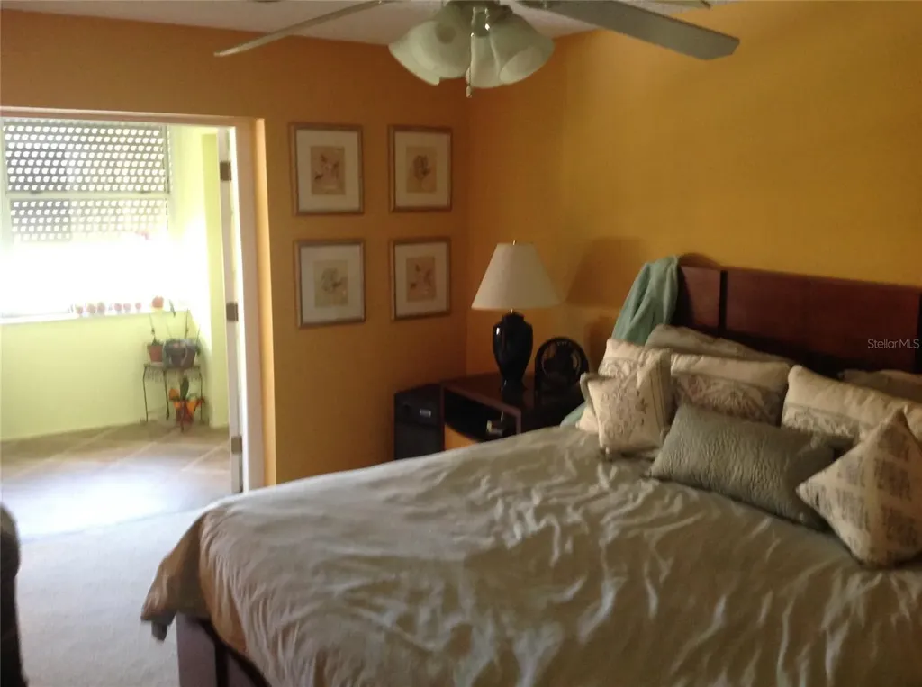 4575 Cove Circle St Petersburg FL 33708