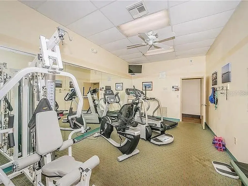 4575 Cove Circle St Petersburg FL 33708
