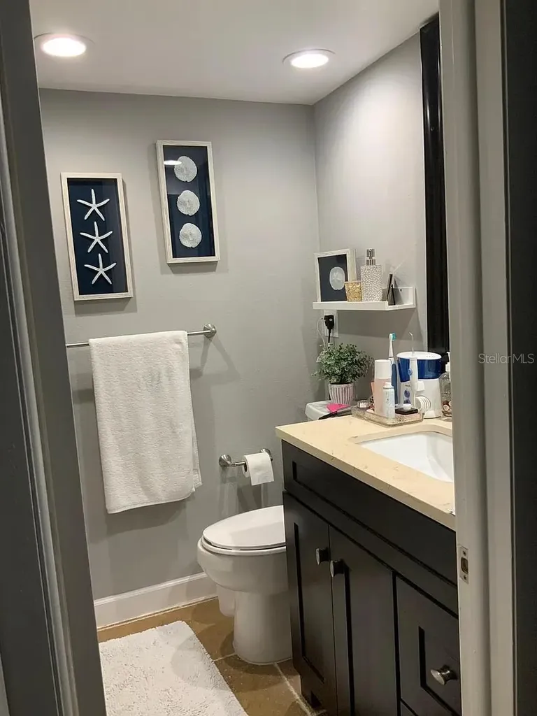 4575 Cove Circle St Petersburg FL 33708