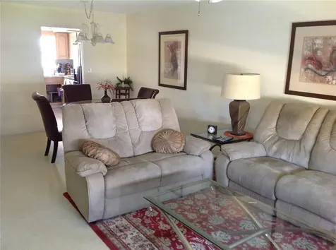4575 Cove Circle St Petersburg FL 33708