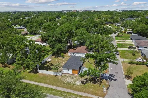 1702 W Johnston Avenue Tampa FL 33603