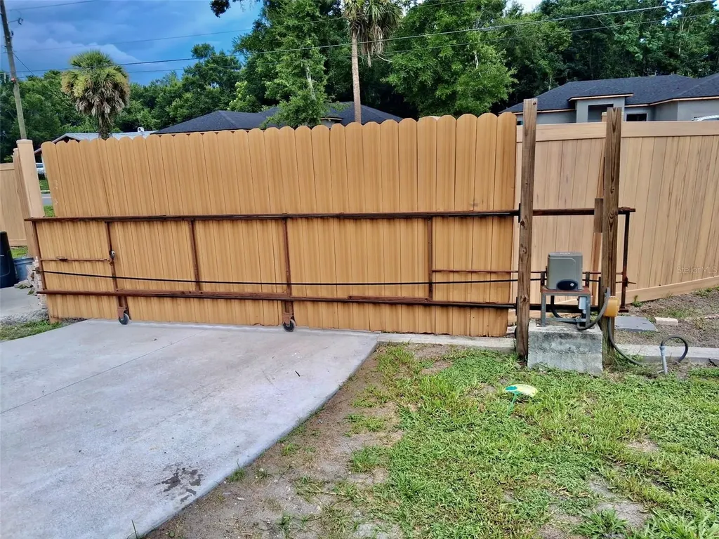 1316 Grayson Drive Orlando FL 32825