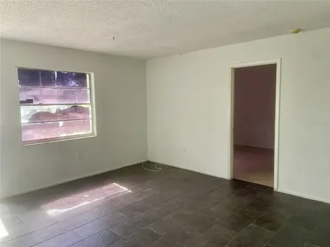 5613 7th Street Court E Bradenton FL 34203