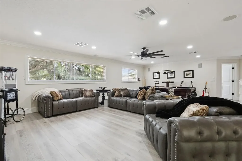1613 Shadowmoss Circle Lake Mary FL 32746