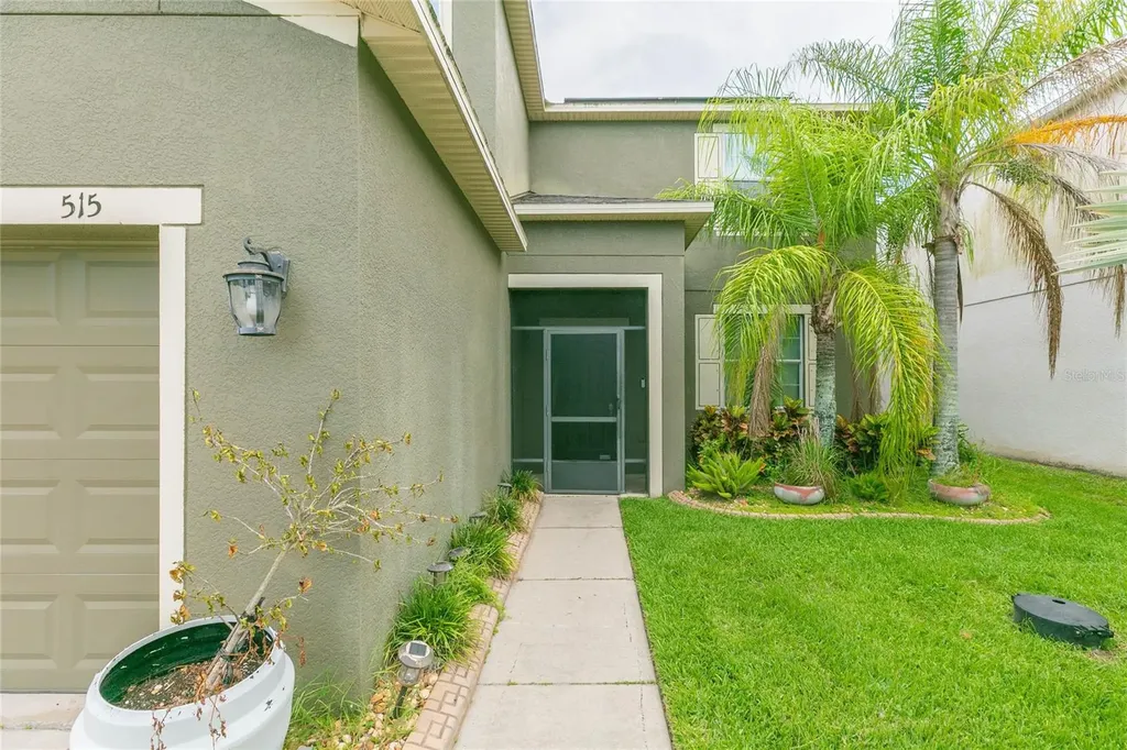 515 Vista Ridge Drive Ruskin FL 33570