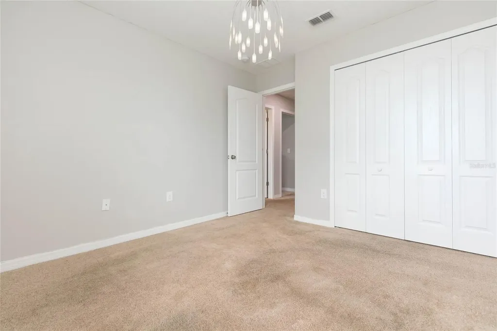 515 Vista Ridge Drive Ruskin FL 33570