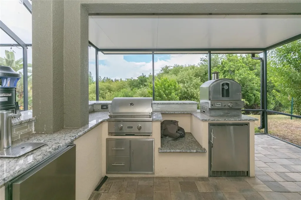 515 Vista Ridge Drive Ruskin FL 33570