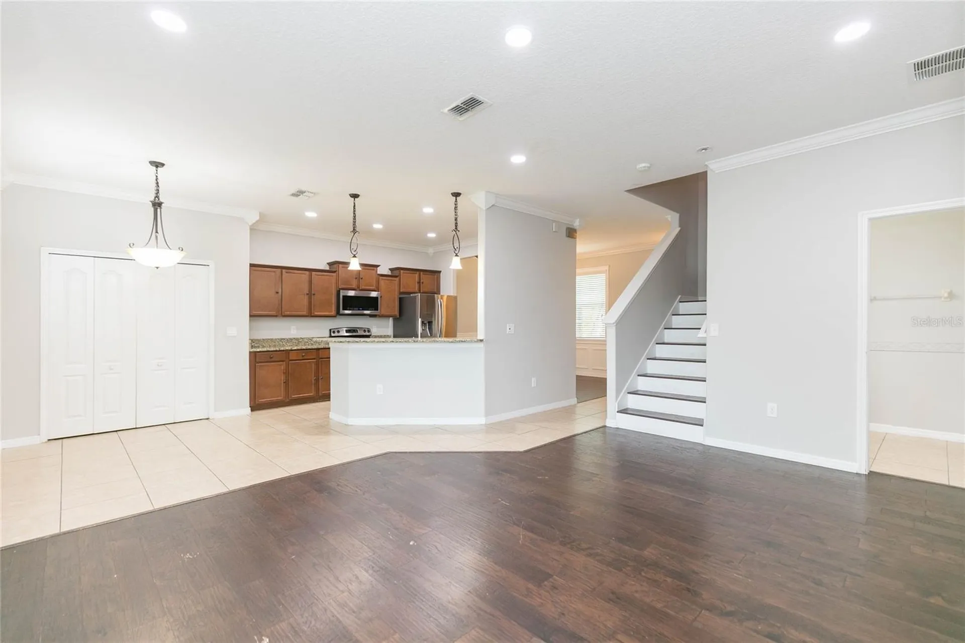 515 Vista Ridge Drive Ruskin FL 33570
