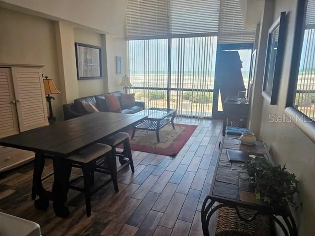 1909 S Atlantic Avenue Daytona Beach FL 32118