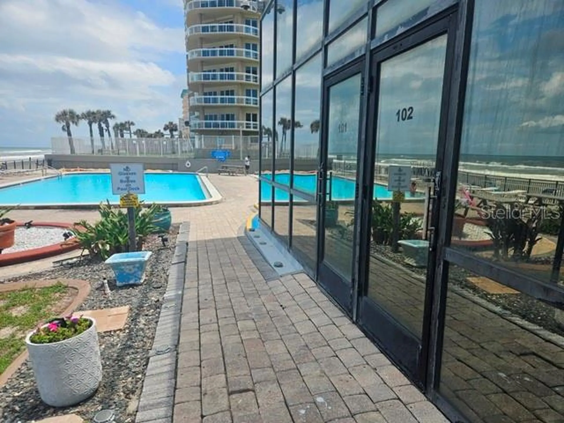 1909 S Atlantic Avenue Daytona Beach FL 32118
