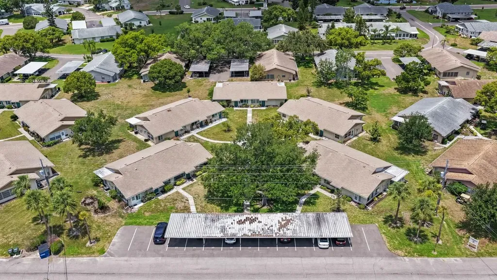 1906 Canterbury Lane Sun City Center FL 33573