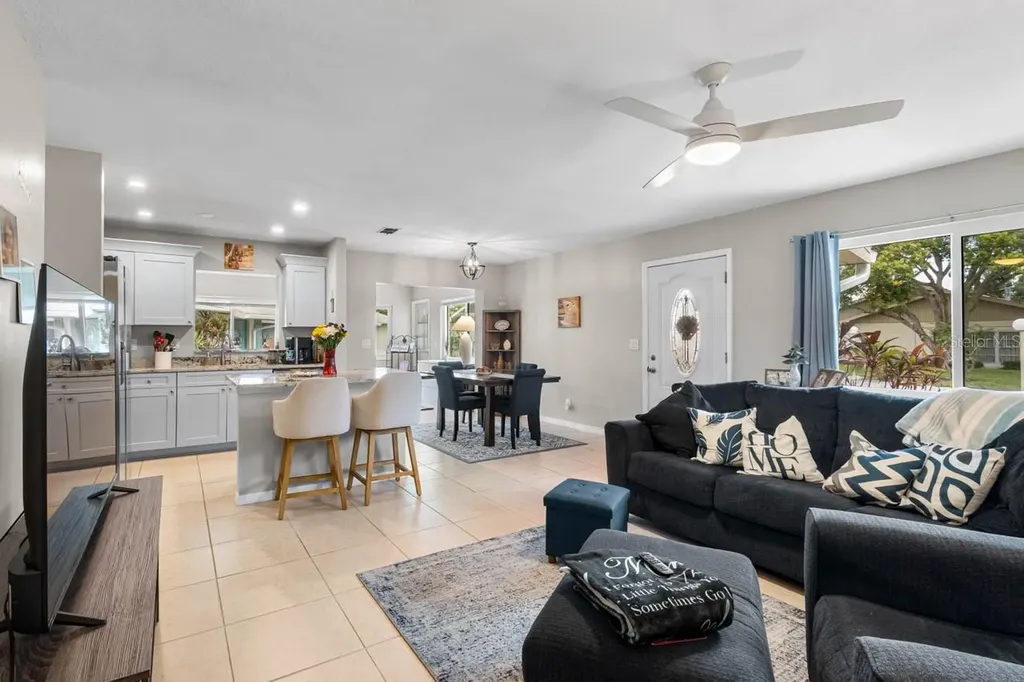1906 Canterbury Lane Sun City Center FL 33573