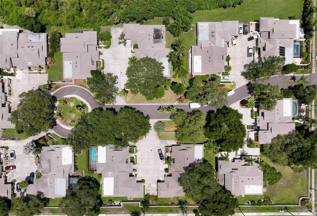 124 Colony South Drive Tarpon Springs FL 34689