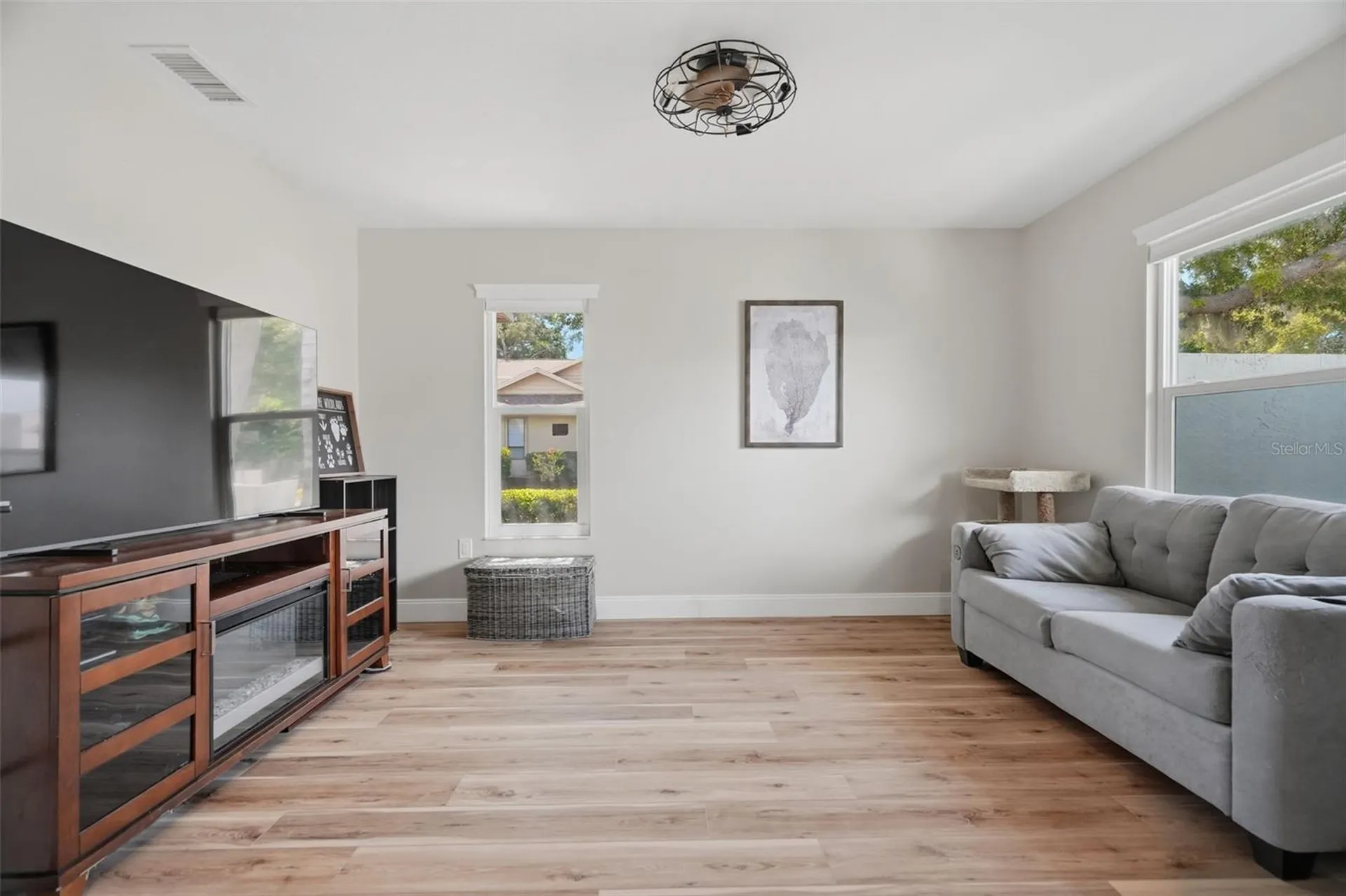124 Colony South Drive Tarpon Springs FL 34689
