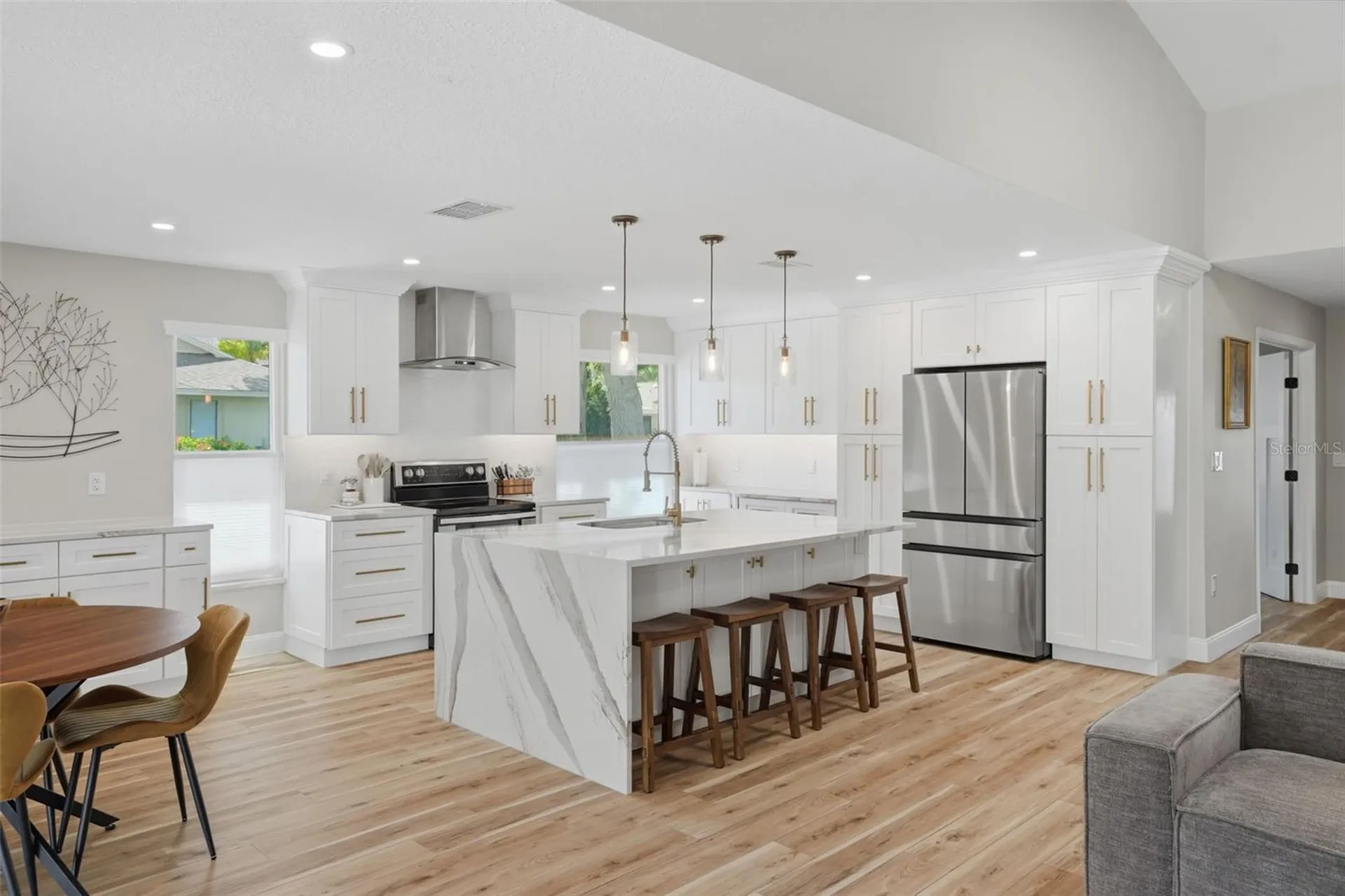 124 Colony South Drive Tarpon Springs FL 34689