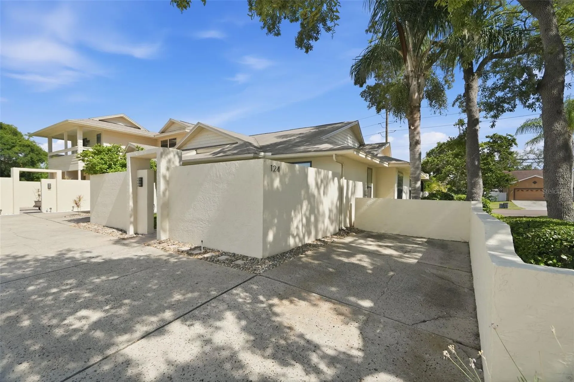 124 Colony South Drive Tarpon Springs FL 34689