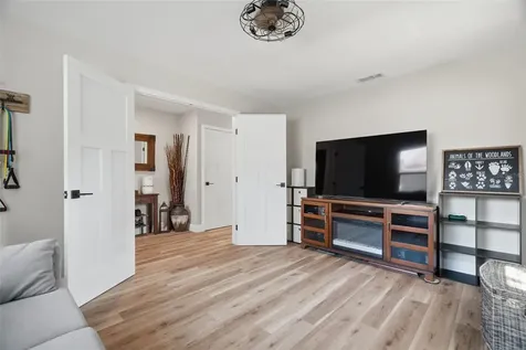 124 Colony South Drive Tarpon Springs FL 34689