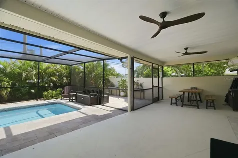 124 Colony South Drive Tarpon Springs FL 34689