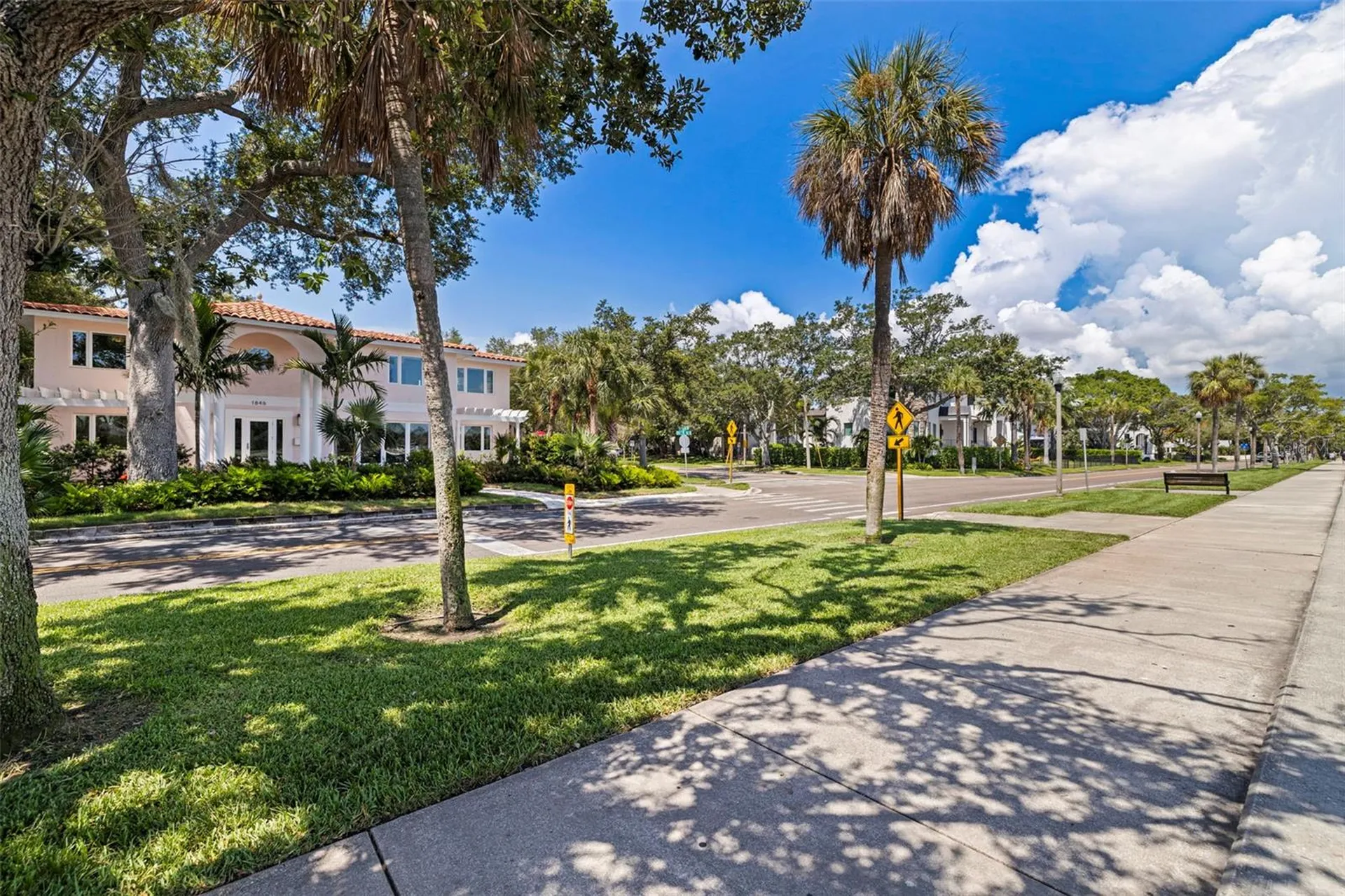 1846 Coffee Pot Boulevard NE St Petersburg FL 33704