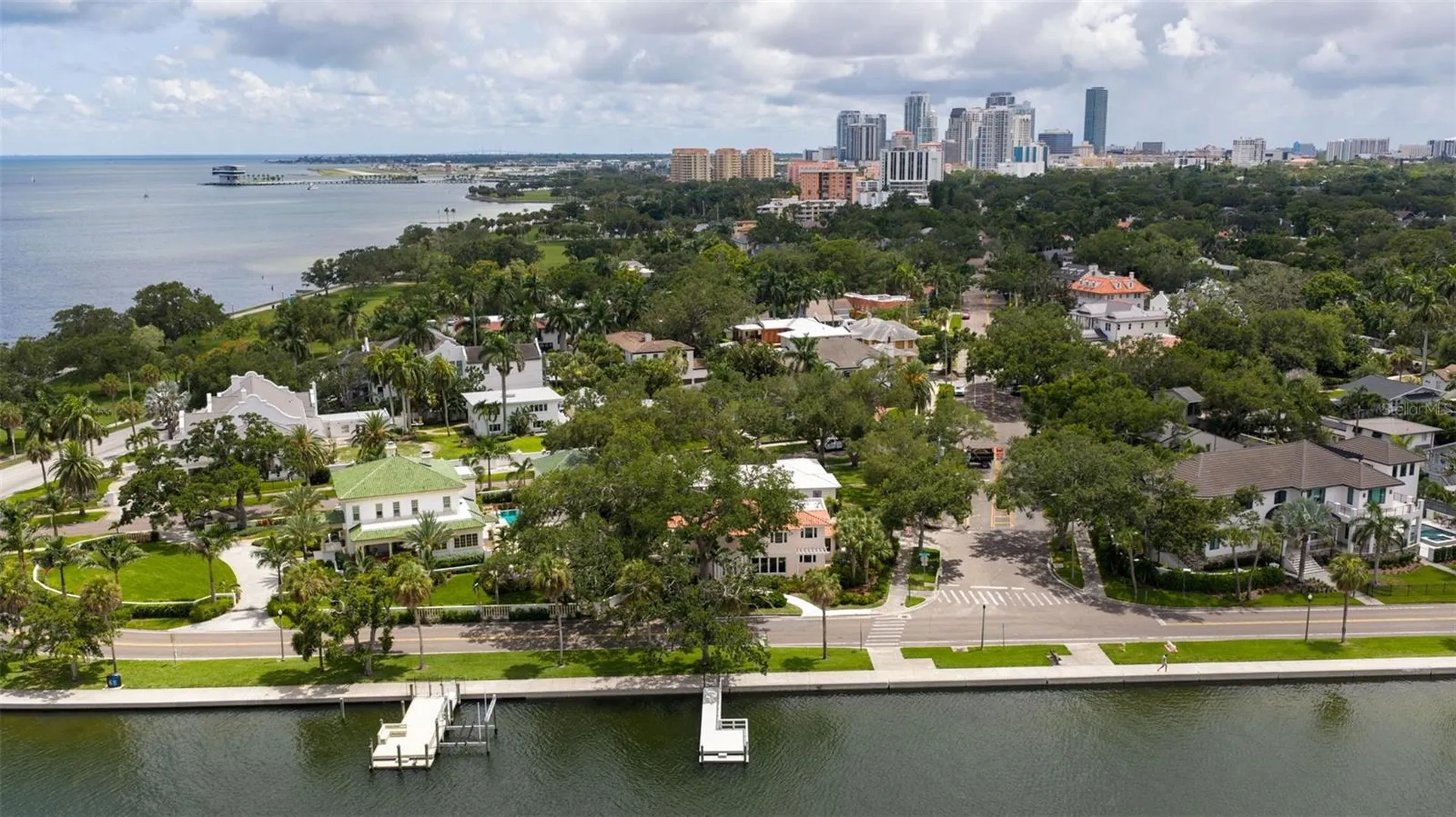 1846 Coffee Pot Boulevard NE St Petersburg FL 33704