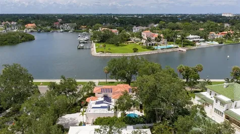1846 Coffee Pot Boulevard NE St Petersburg FL 33704