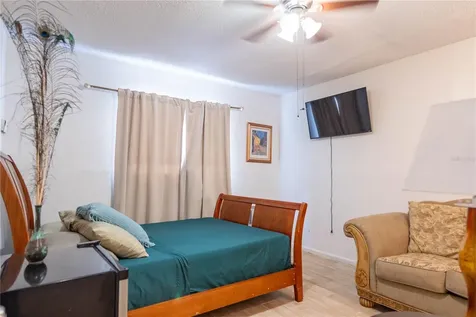 4833 Crow Street Orlando FL 32819