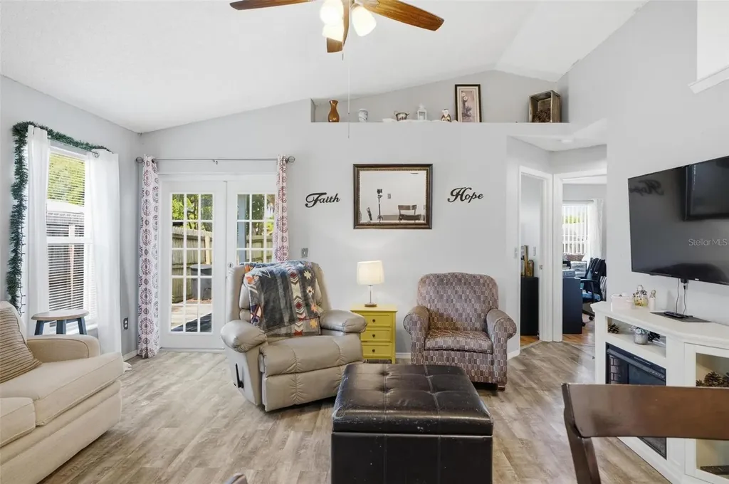 2200 Rose Brook Court Orlando FL 32817