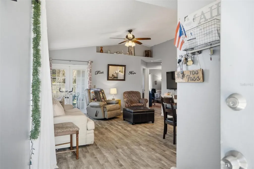 2200 Rose Brook Court Orlando FL 32817