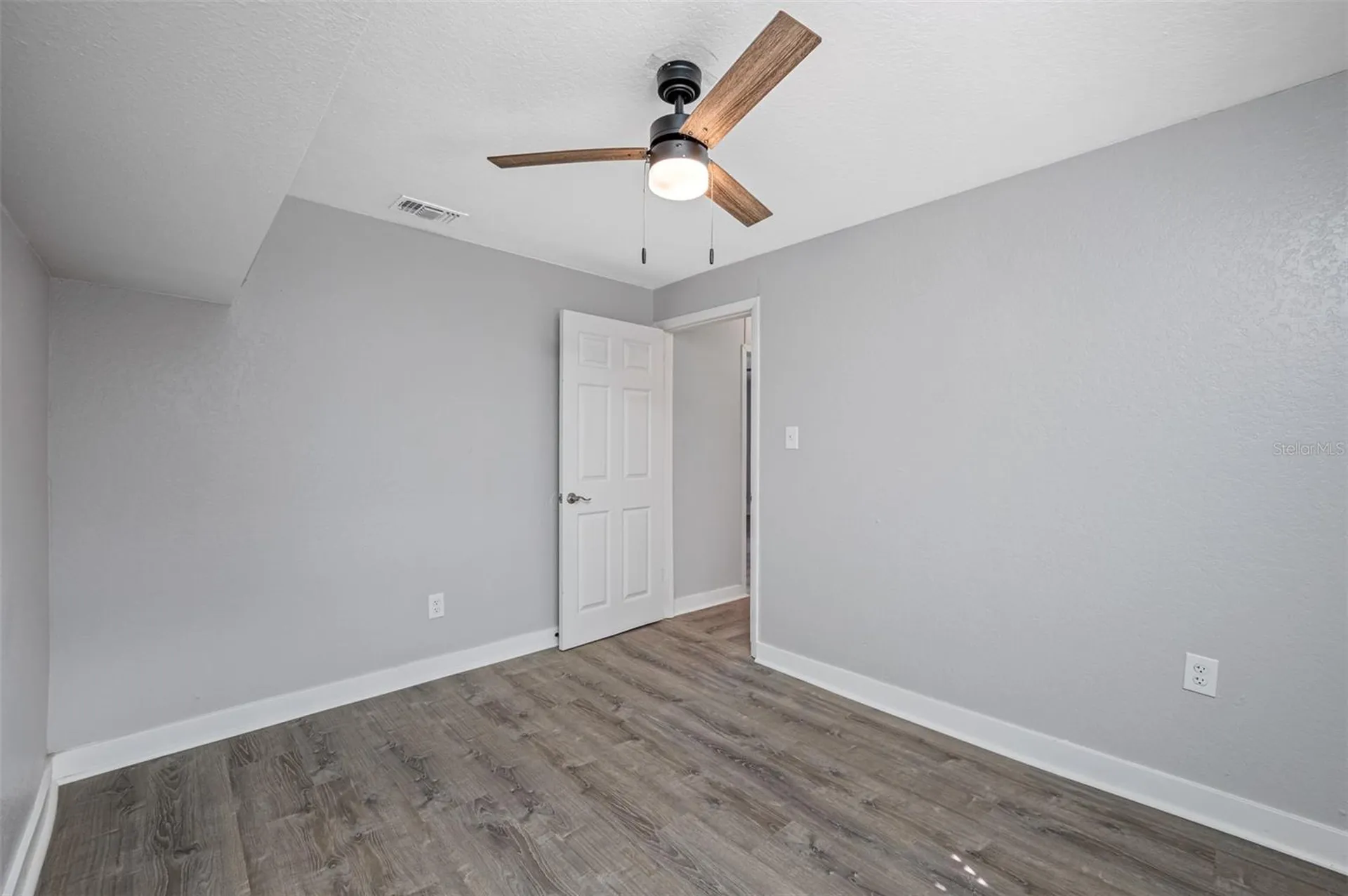 4908 N 15th Street Tampa FL 33610
