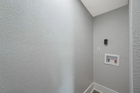 4908 N 15th Street Tampa FL 33610