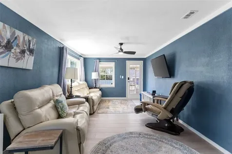111 Shepard Avenue Dundee FL 33838