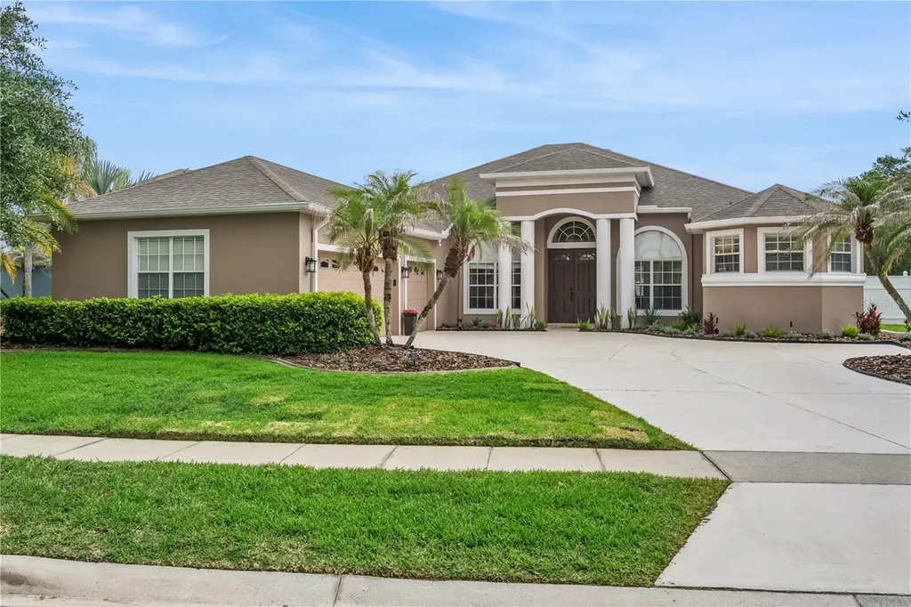 1955 Cascades Cove Drive Orlando FL 32820