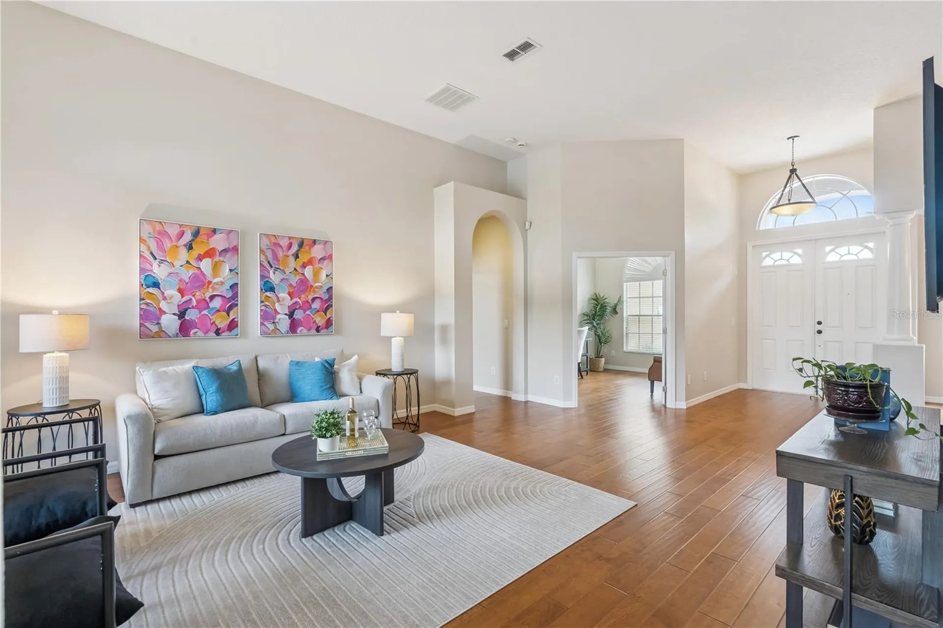 1955 Cascades Cove Drive Orlando FL 32820