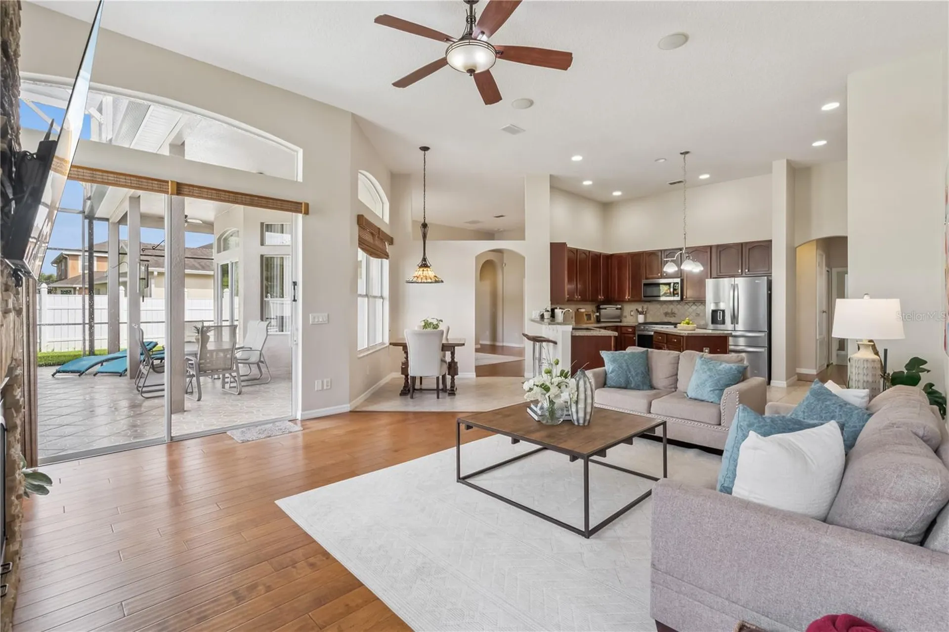 1955 Cascades Cove Drive Orlando FL 32820