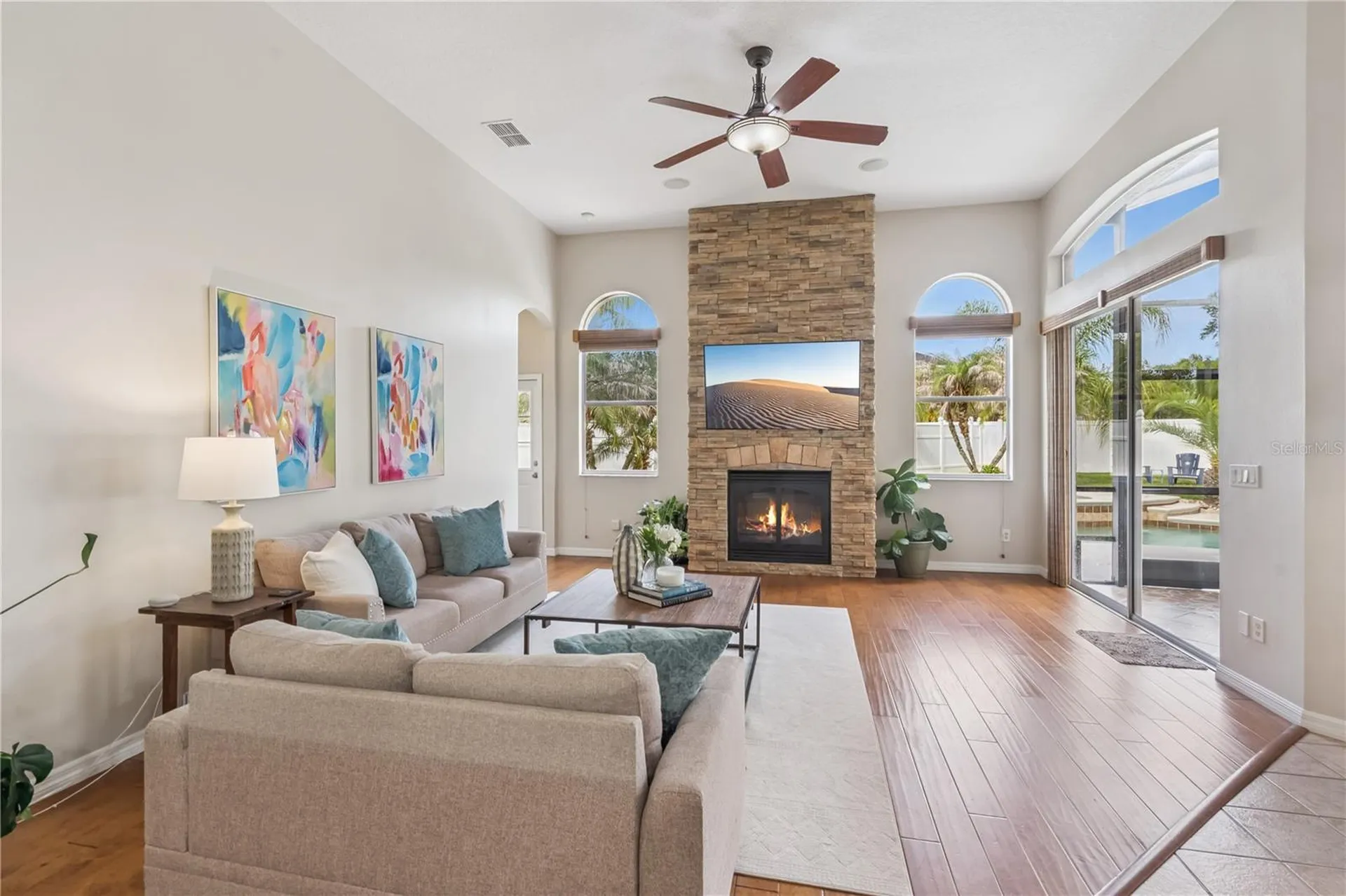 1955 Cascades Cove Drive Orlando FL 32820