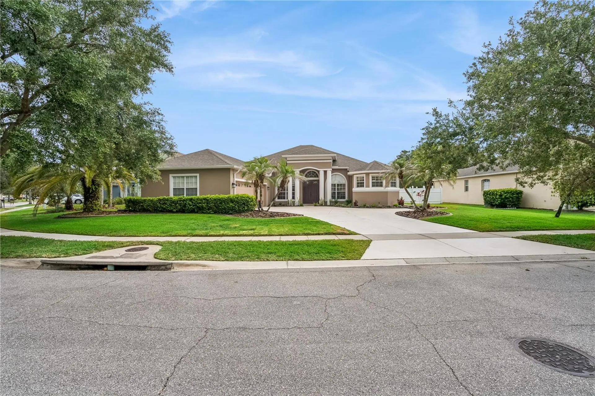 1955 Cascades Cove Drive Orlando FL 32820