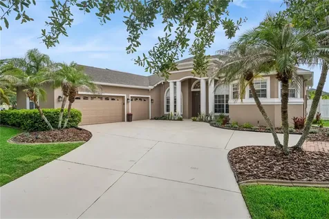 1955 Cascades Cove Drive Orlando FL 32820