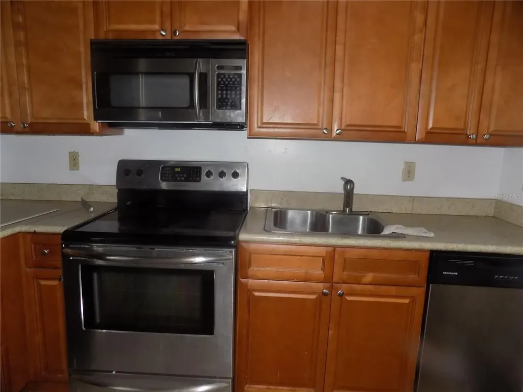 613 SW 75 Street Gainesville FL 32607