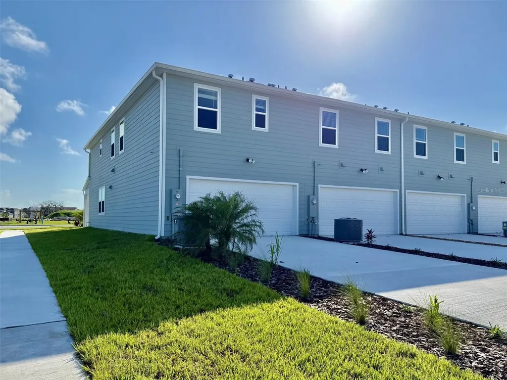 2116 Southbury Drive Kissimmee FL 34744