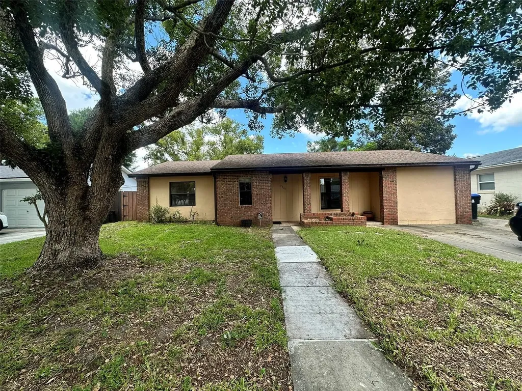 5626 Stull Avenue Orlando FL 32810