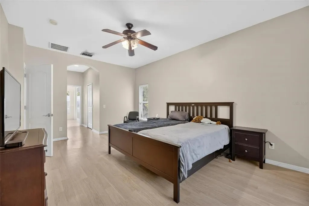 11901 Northumberland Drive Tampa FL 33626