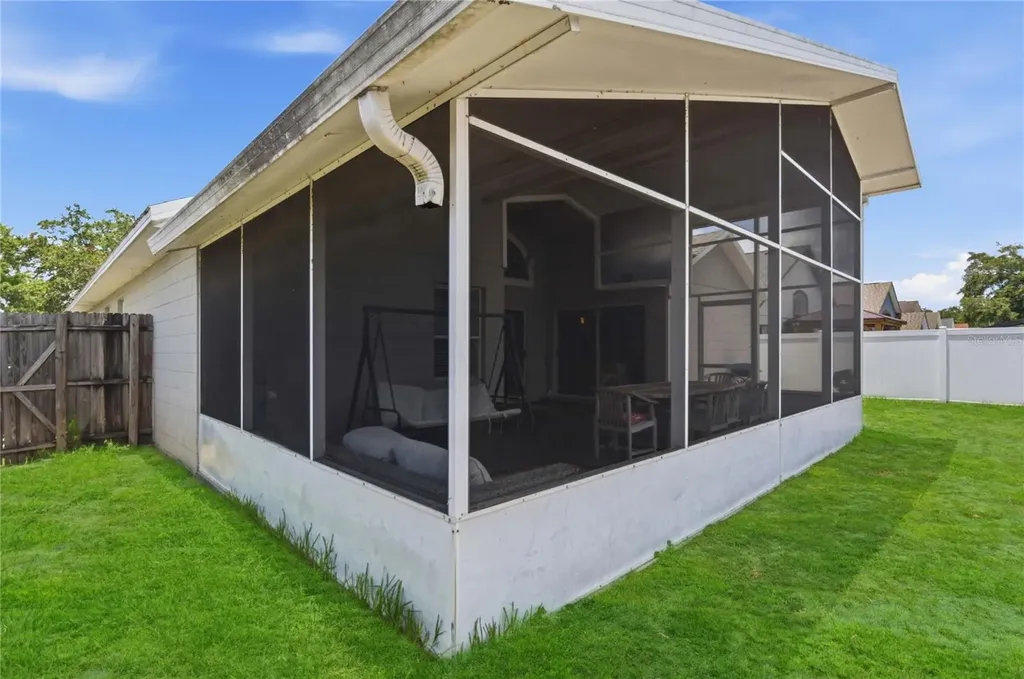 2773 Delcrest Drive Orlando FL 32817