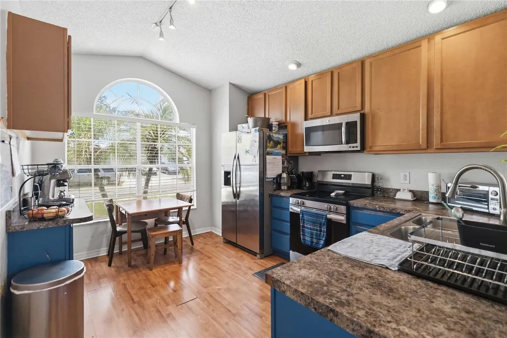 2773 Delcrest Drive Orlando FL 32817