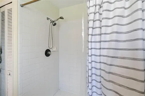2773 Delcrest Drive Orlando FL 32817
