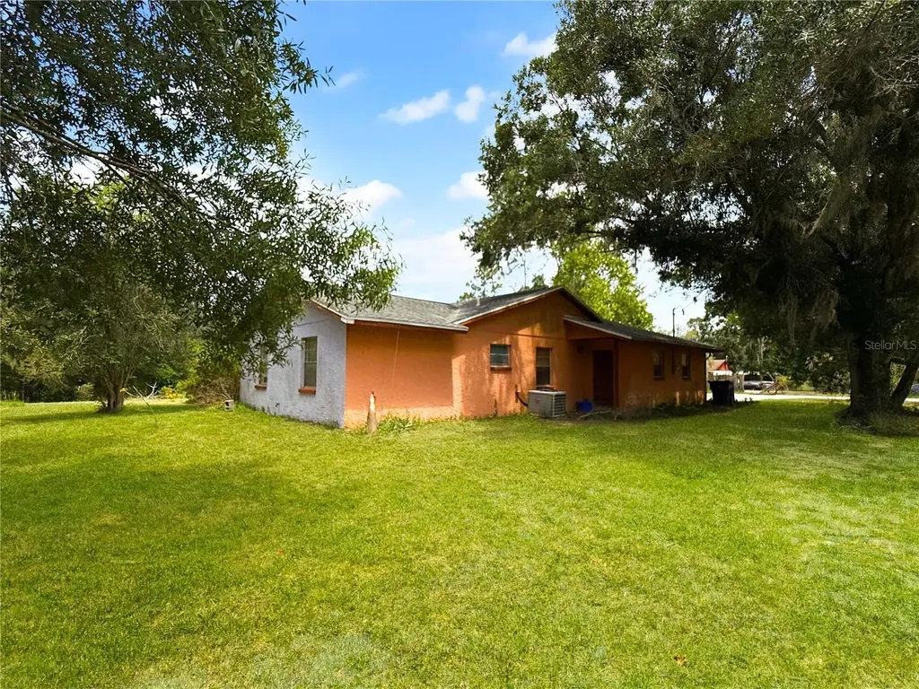 6904 Williams Road Seffner FL 33584