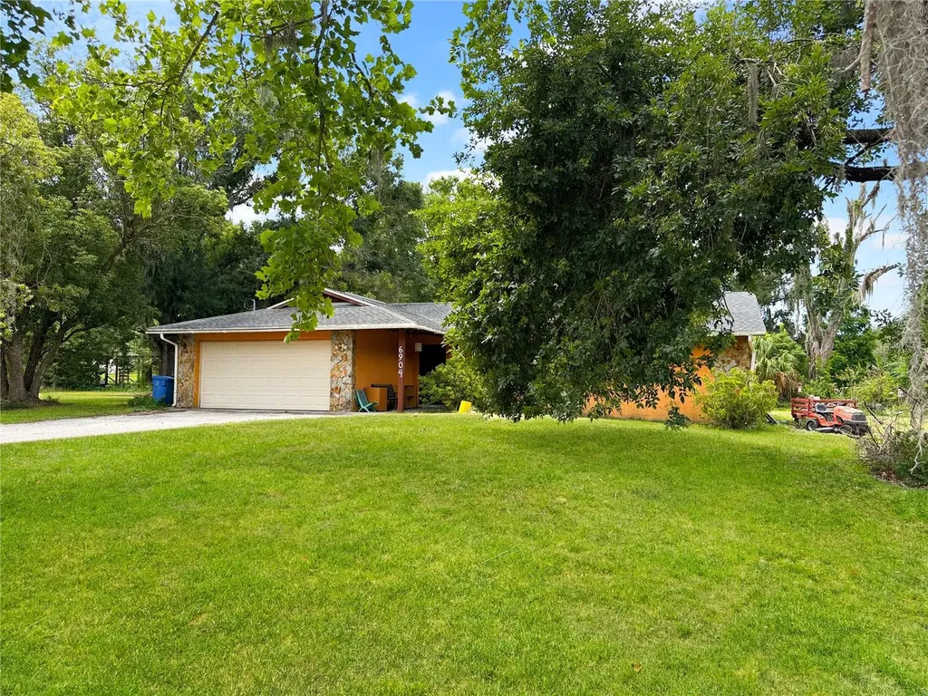 6904 Williams Road Seffner FL 33584