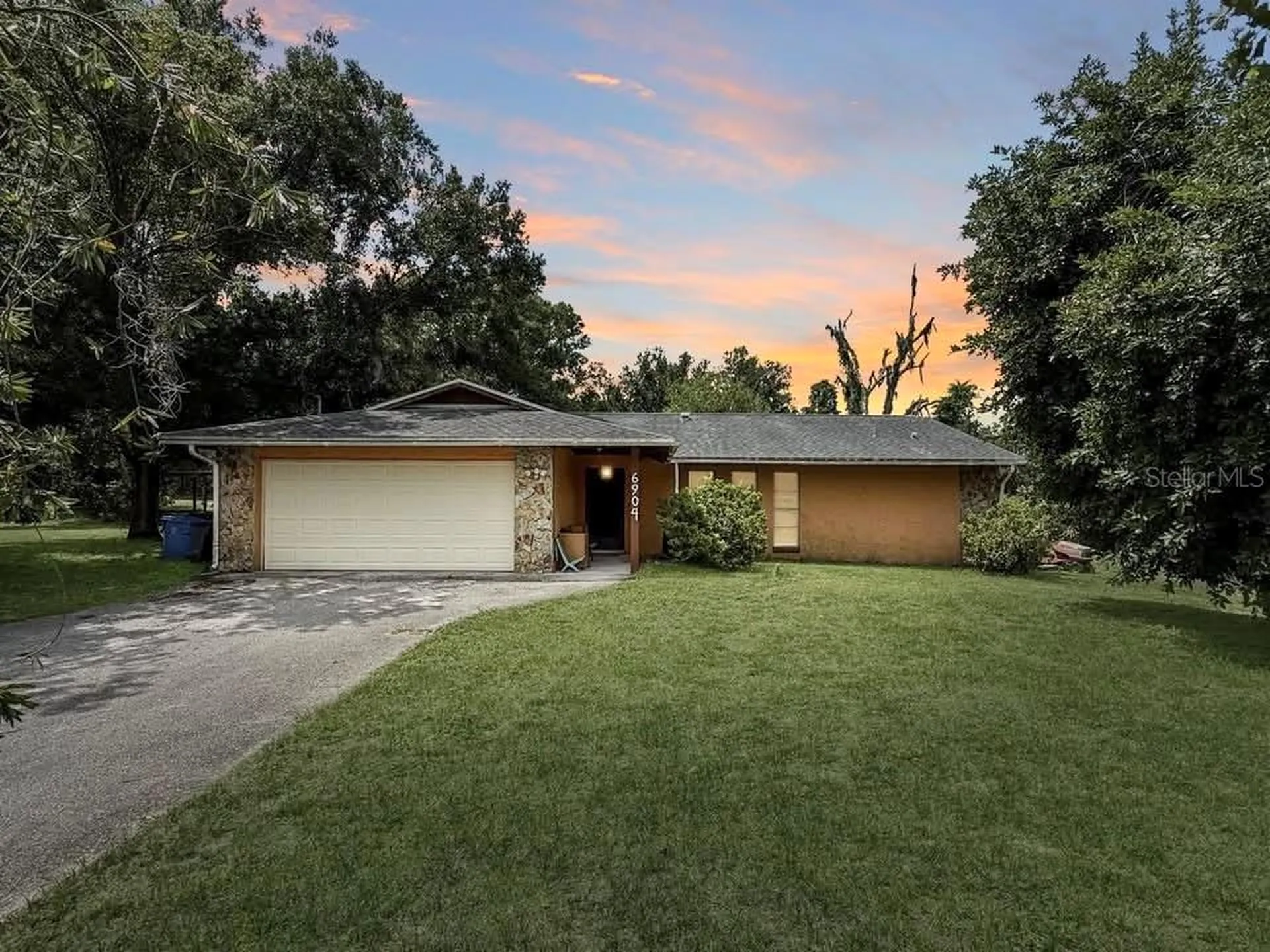 6904 Williams Road Seffner FL 33584