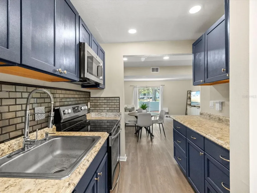 179 114th Avenue N St Petersburg FL 33716