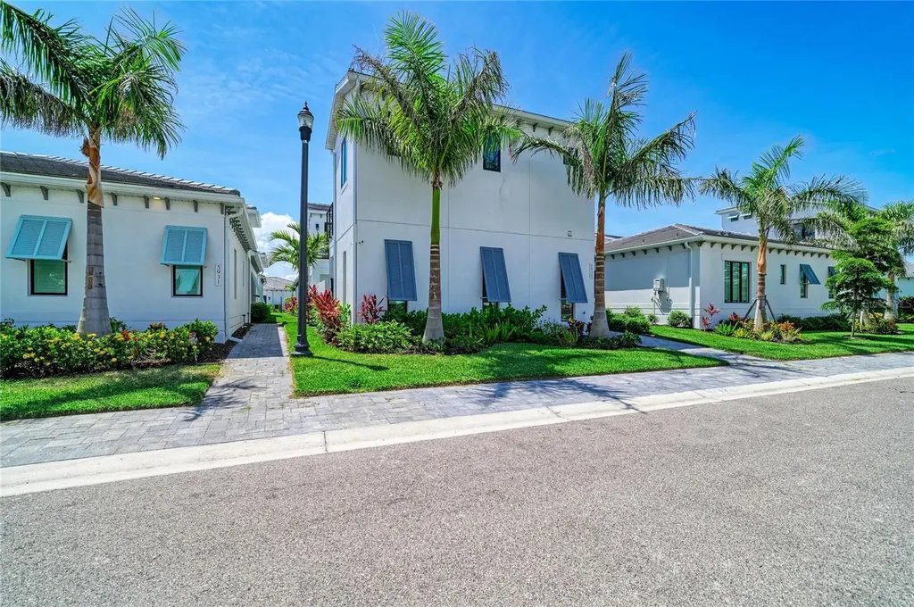 5935 Cat Claw Lane Bradenton FL 34210