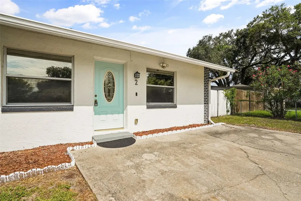 2720 S Sunrise Court Orlando FL 32806